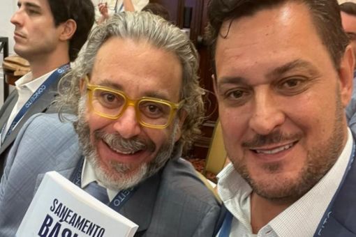 Geninho lança livro durante 5o Fórum Novo Marco do Saneamento Básico, em São Paulo